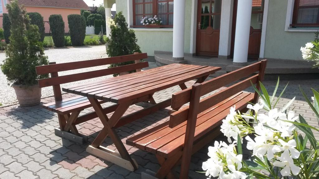 Gitta Apartman Bük Exteriér fotografie
